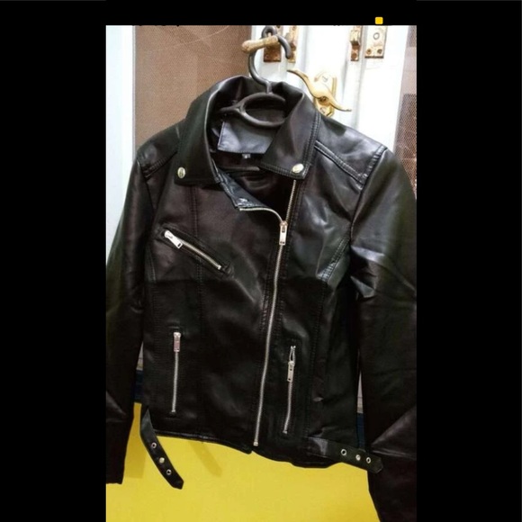 Leather jacket - Picture 1 of 1